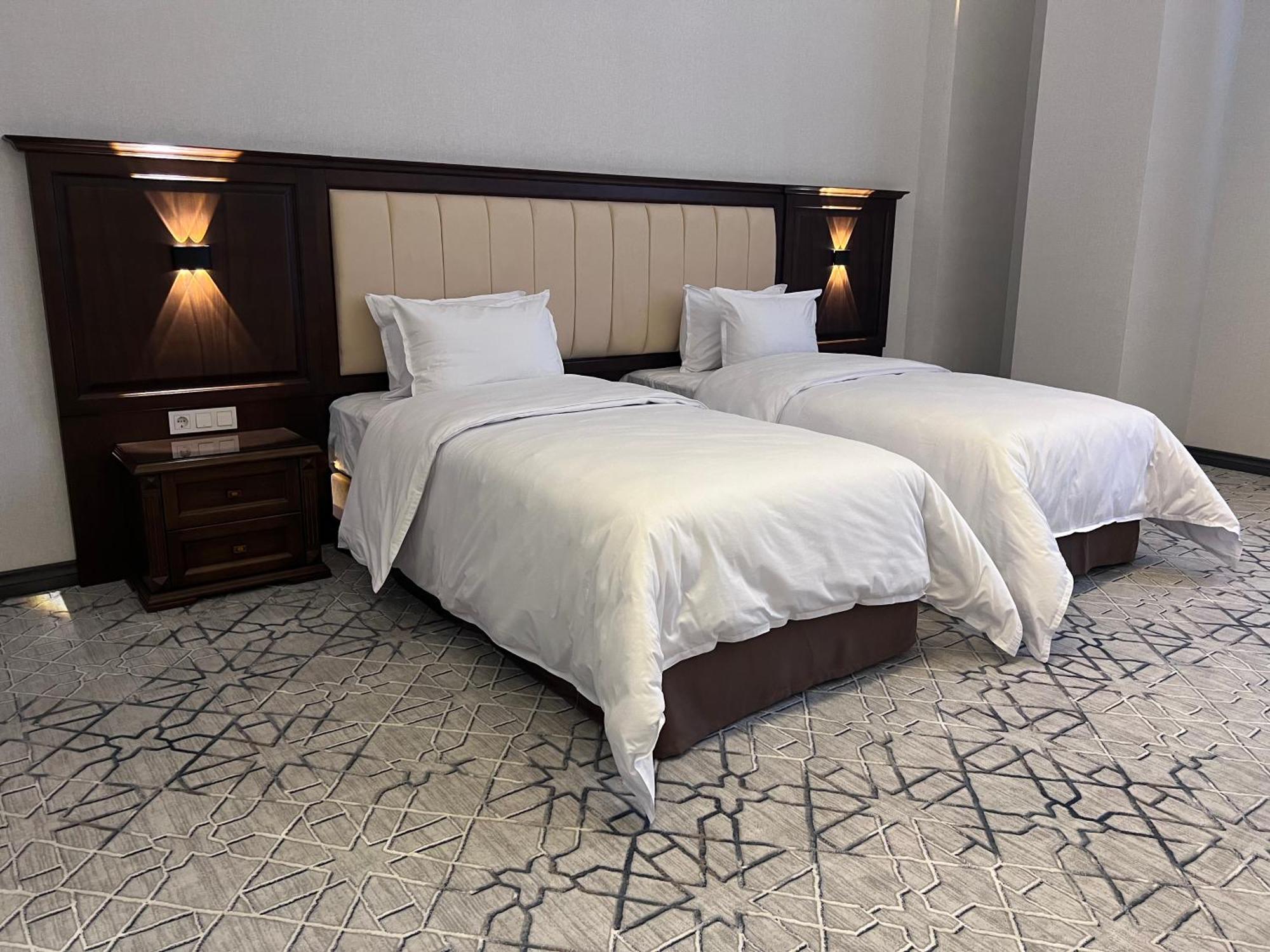 Grand Plaza Hotel Szamarkand Kültér fotó
